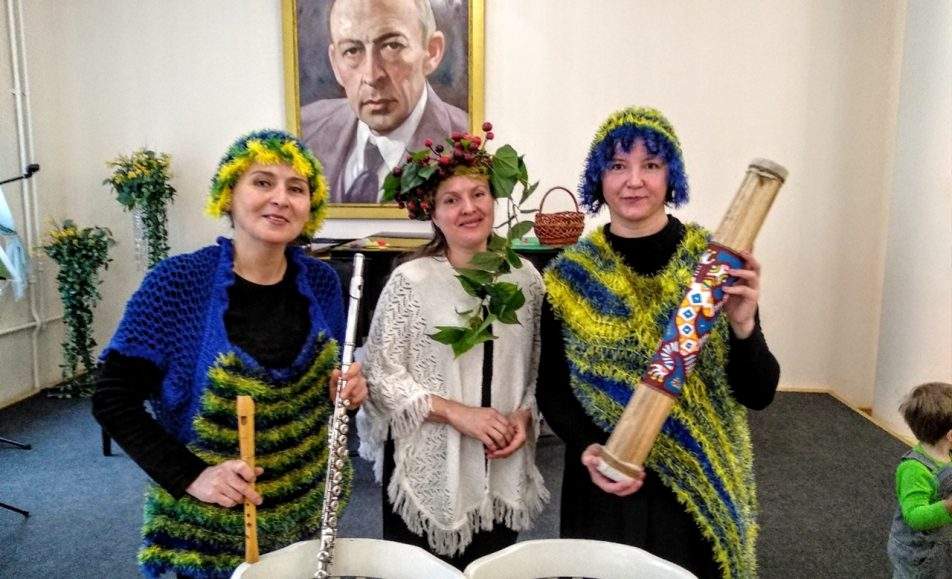 Очень голодная гусеница
