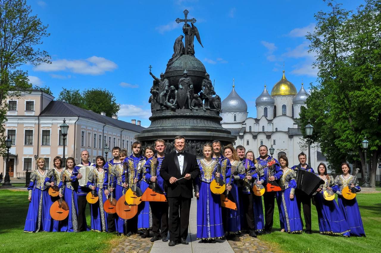 Новгород мероприятия. Оркестр русских народных инструментов им. в.г. Бабанова. Оркестр народных инструментов имени Бабанова. Новгородская филармония арт-марафон. Оркестр русских народных инструментов им в.г Бабанова эмблема.