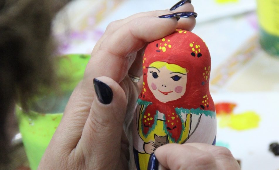 Роспись матрешки