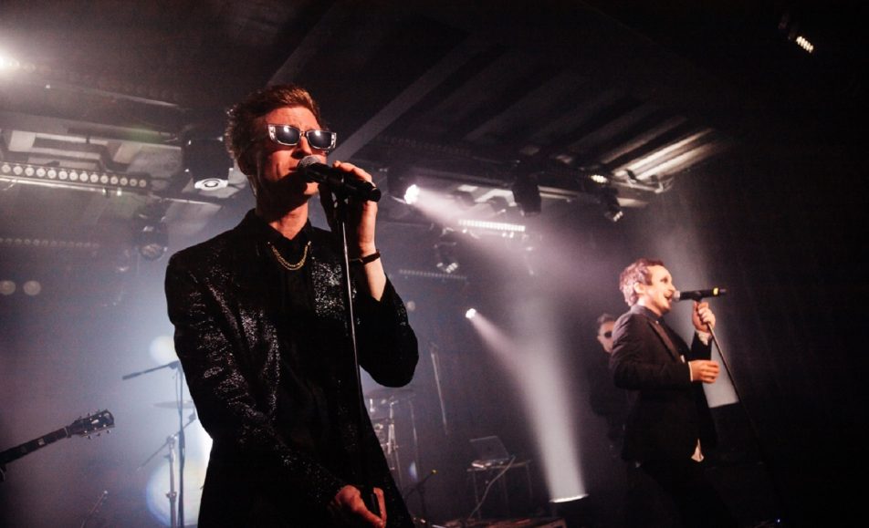 Revо Best Tour