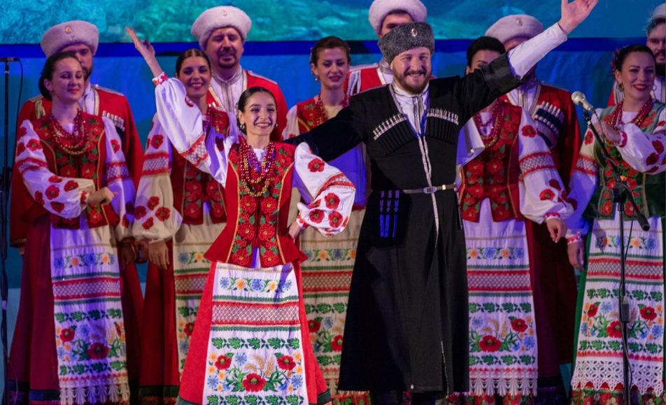 Рождество с Кубанским казачьим хором