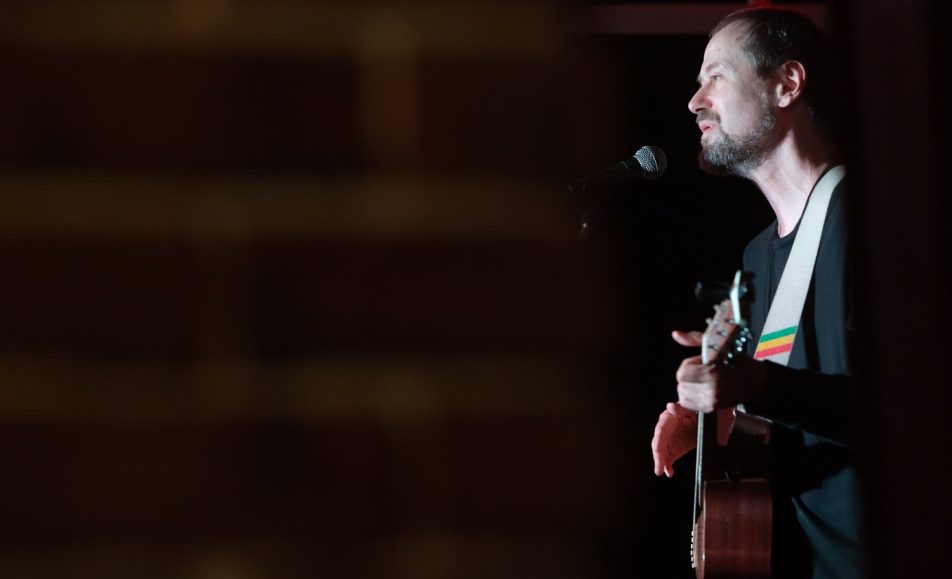 Кирилл Комаров