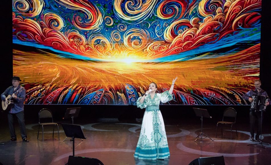 Марина Девятова