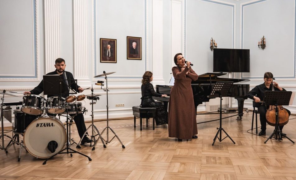 Вековой разговор со счастьем