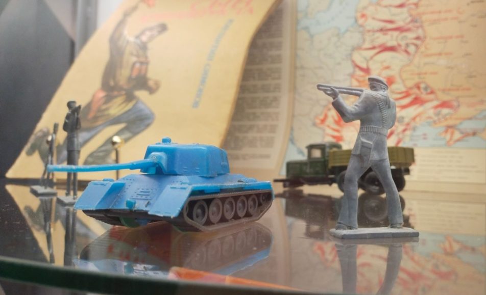 Возьмём винтовки новые