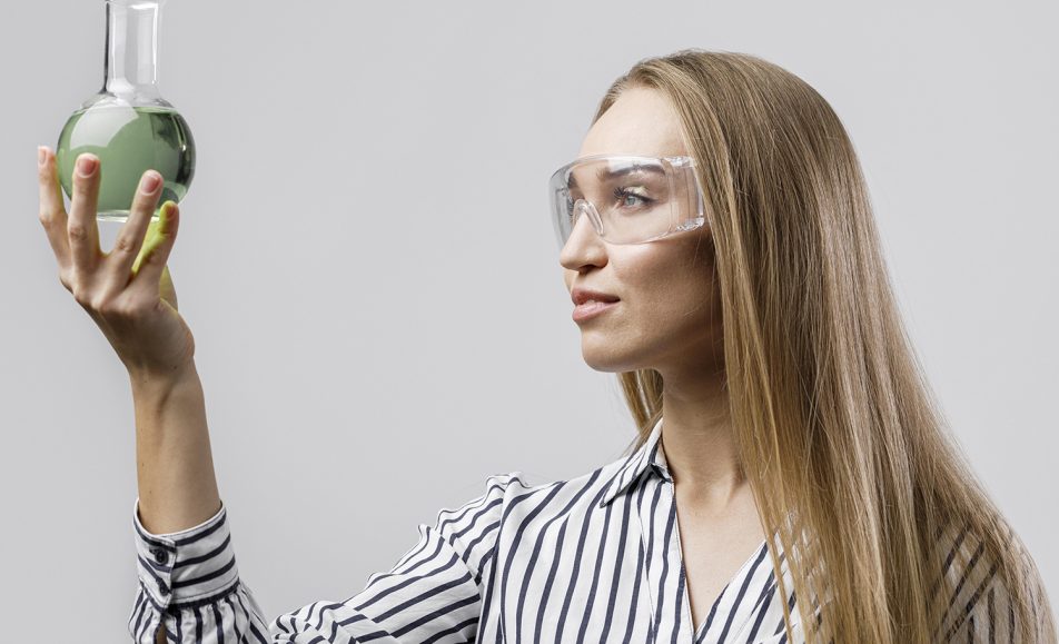 Женщина в физике