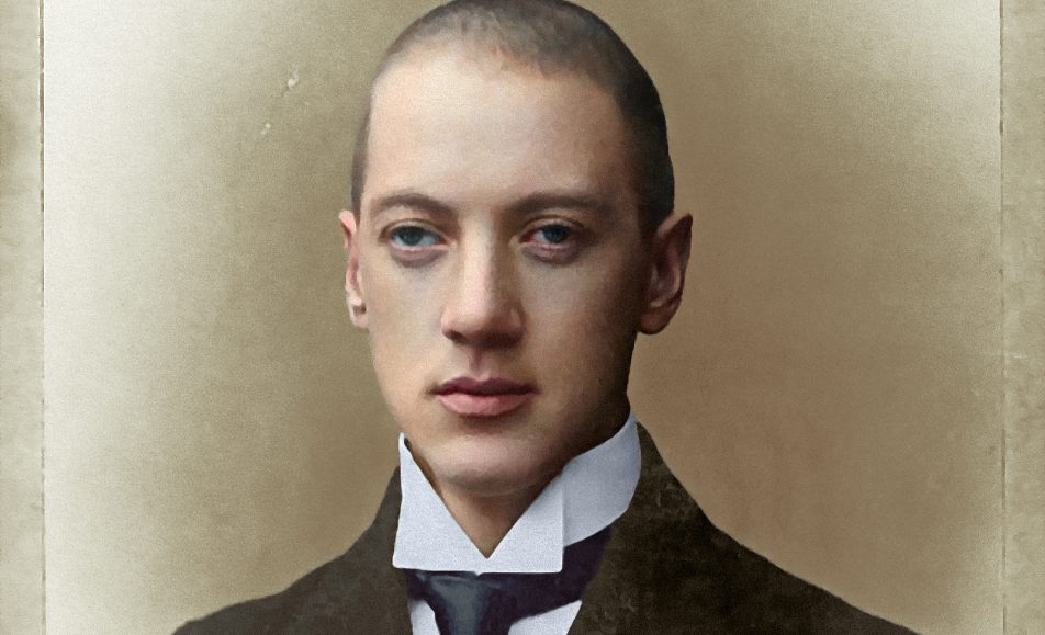 Николай Гумилев. Как биография создала культового поэта