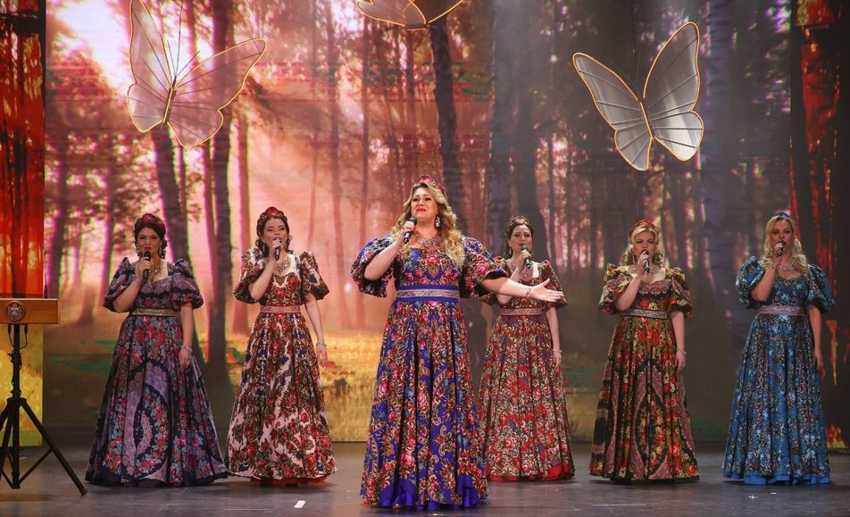 О тебе пою, Россия