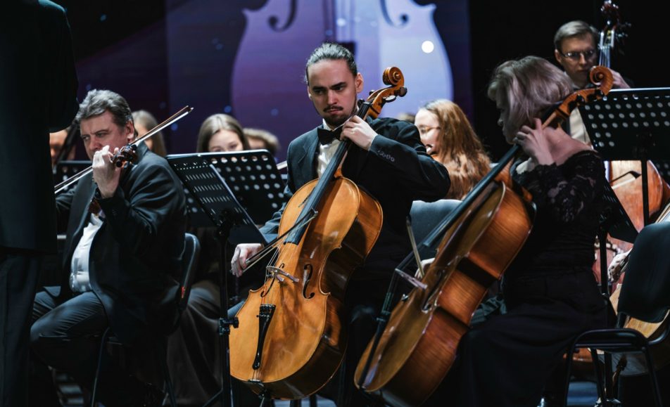 Ступайте ж к нам: вас Русь зовет