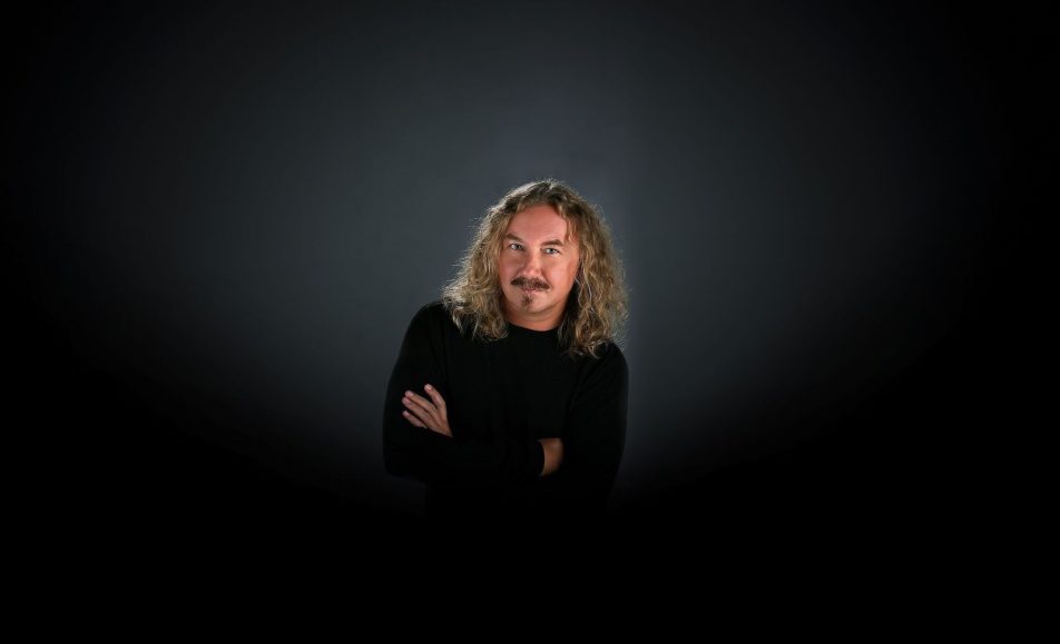 Игорь Николаев